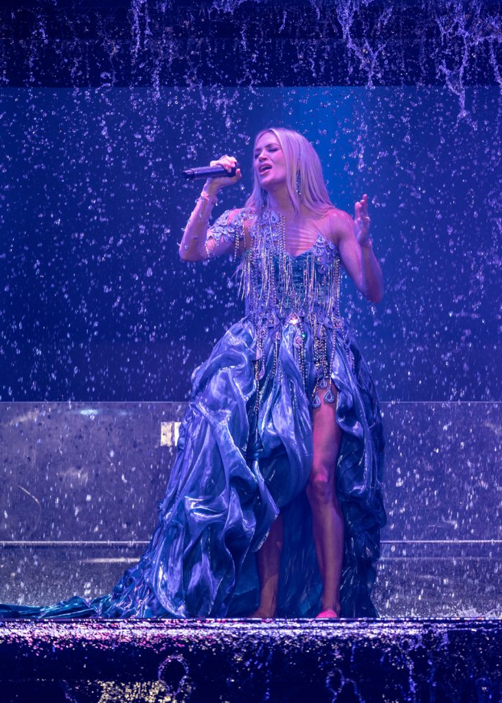 Carrie Underwood Announces 'The Denim & Rhinestones Tour' - Pollstar News